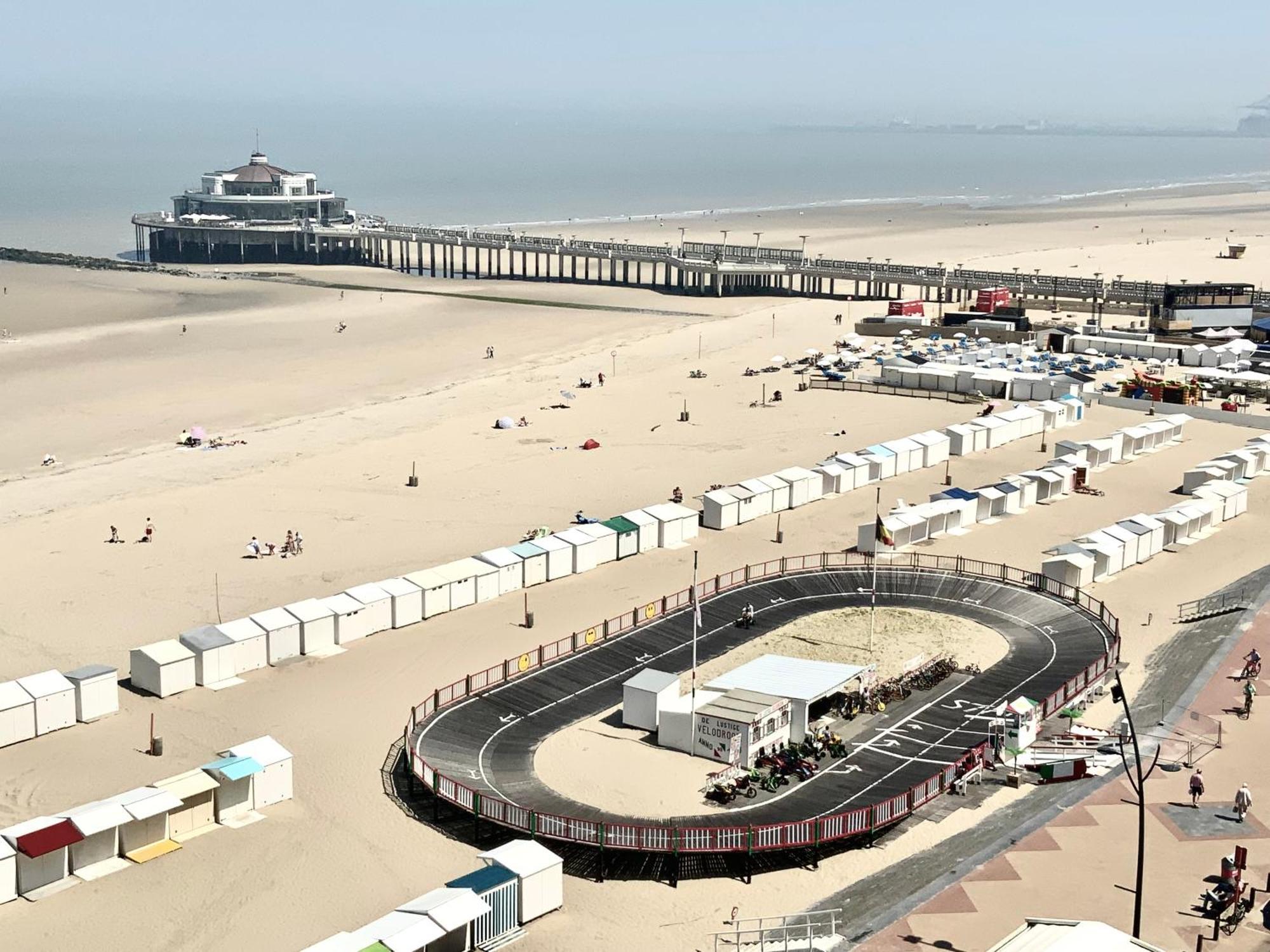 Malibu Beach 9C Blankenberge Bagian luar foto
